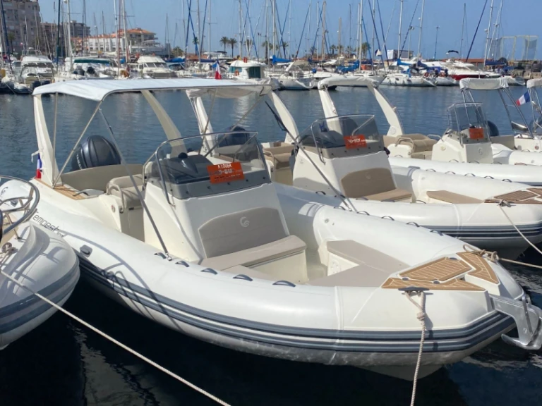 Yacht charter Port de Saint-Cyprien Méditerranée cheap Tempest 800 Sun