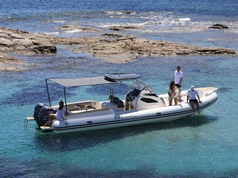 Capelli Tempest 1000 CC in Port de Saint-Cyprien Méditerranée on SamBoat