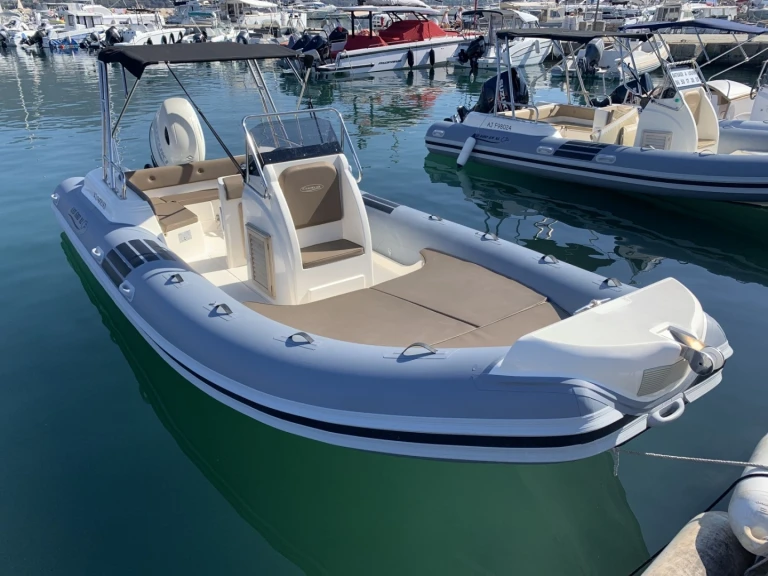 Rent a Nautica Led Nautica Led 680 Propriano