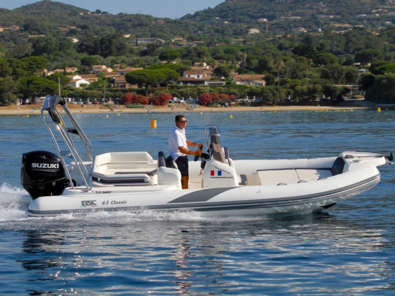 Yacht charter Cogolin cheap 65 Classic