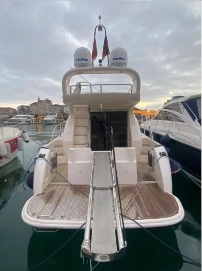 Azimut Azimut 42 in Cogolin on SamBoat