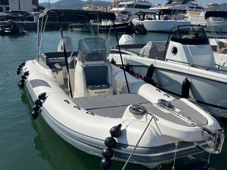 Boat rental Bsc 70 Open in Cogolin on Samboat