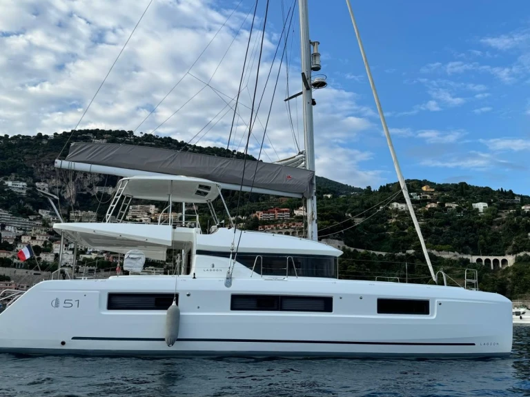 Bareboat Rental Catamaran Lagoon with a boat licence