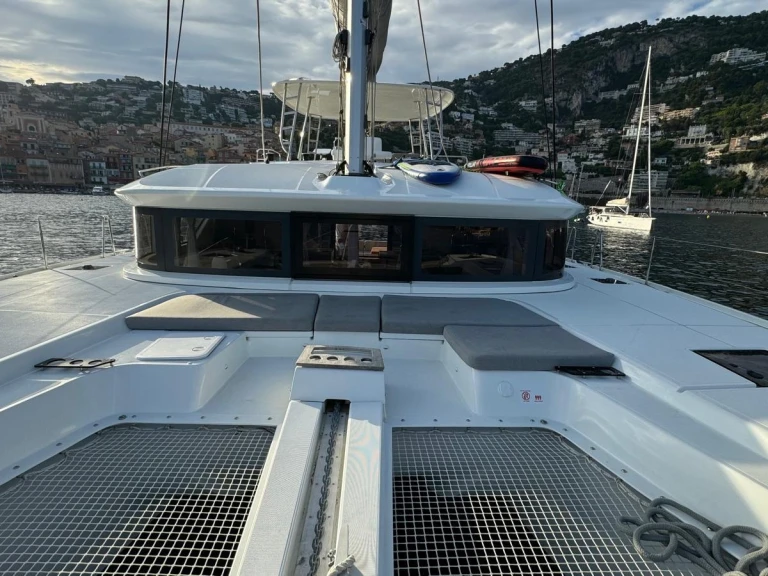 Catamaran for rent Villefranche-sur-Mer at the best price