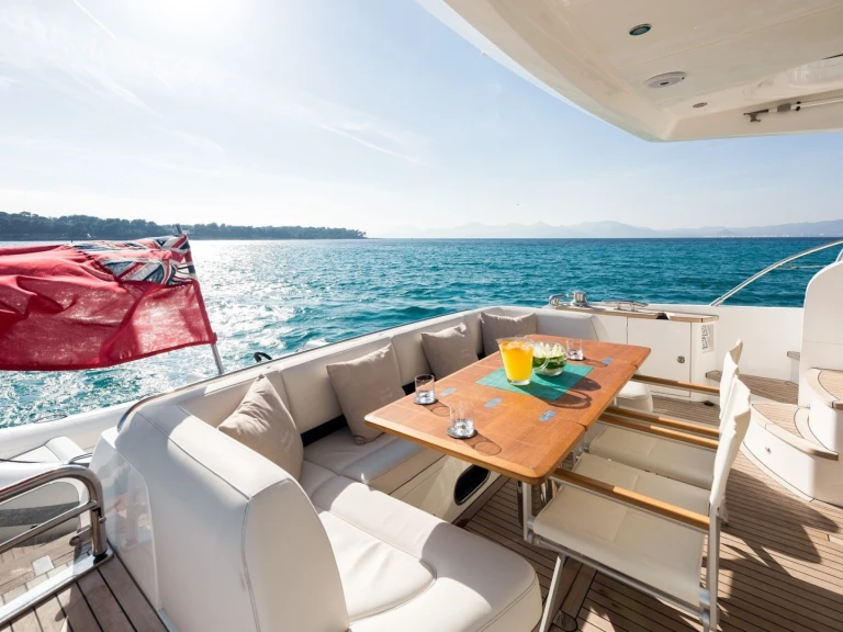 Yacht charter Beaulieu-sur-Mer cheap Princess 64