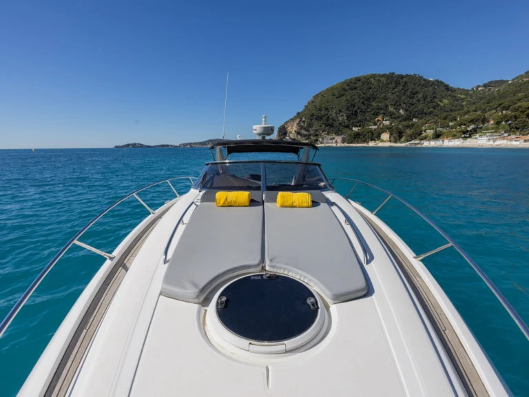 Yacht charter Saint-Jean-Cap-Ferrat cheap Superhawk 43