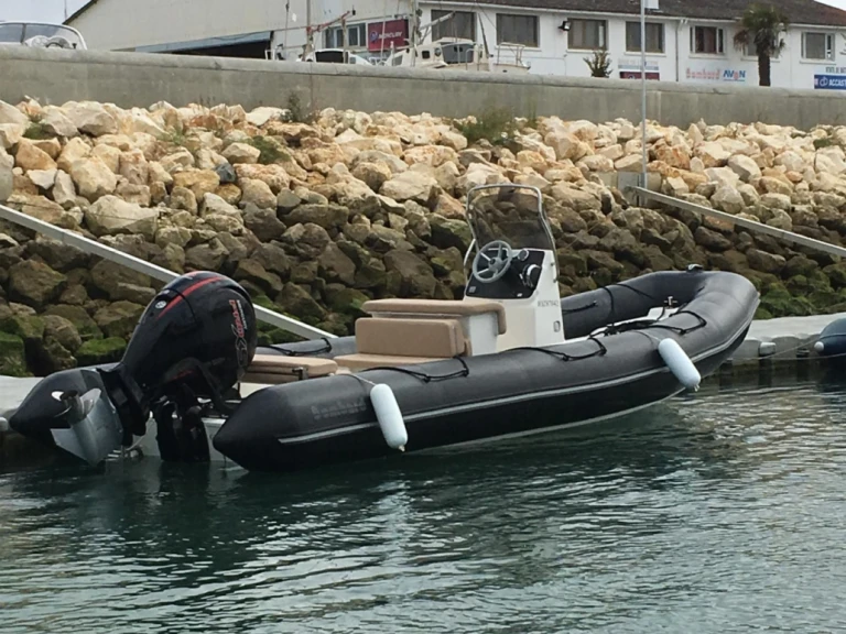 Boat rental Bombard BOMBARD 700 in Boyard-Ville on Samboat