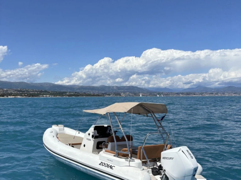 Boat rental Zodiac Medline 6.8 in Antibes on Samboat