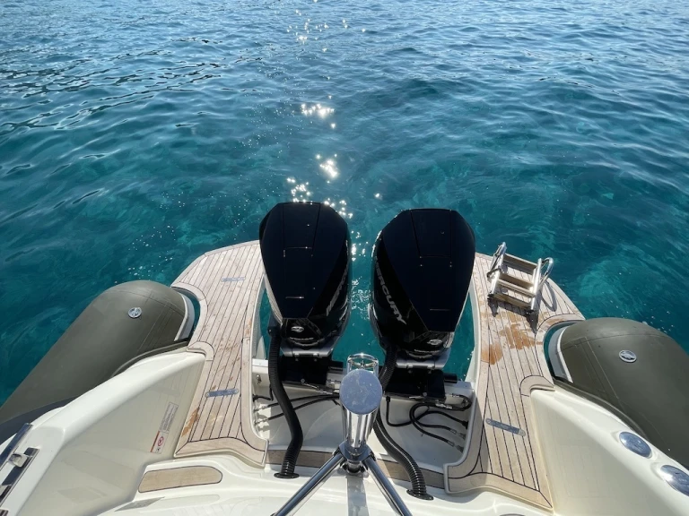 Bwa SPORT 33 in Marine de Sant'Ambrogio on SamBoat