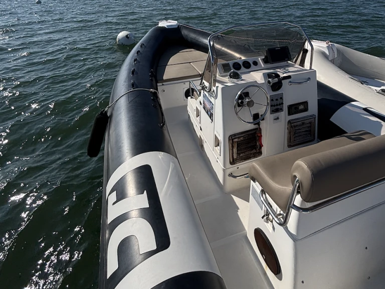Boat rental Joker Boat Clubman 26 in Arcachon on Samboat
