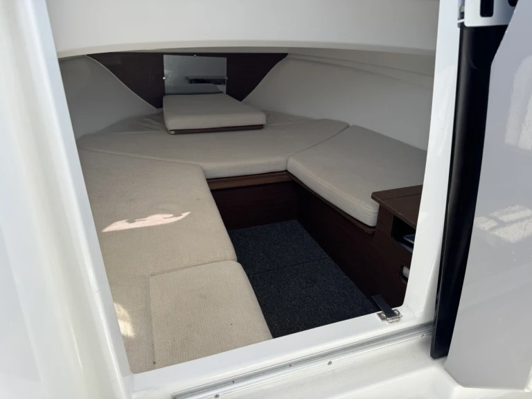 Jeanneau Cap Camarat 6.5 WA in La Madrague on SamBoat