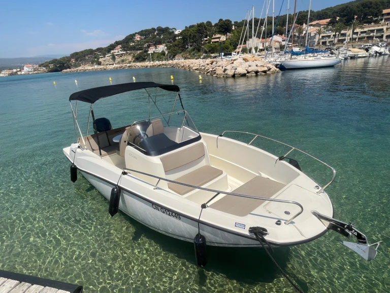 Rent a Quicksilver Activ 675 Open La Madrague