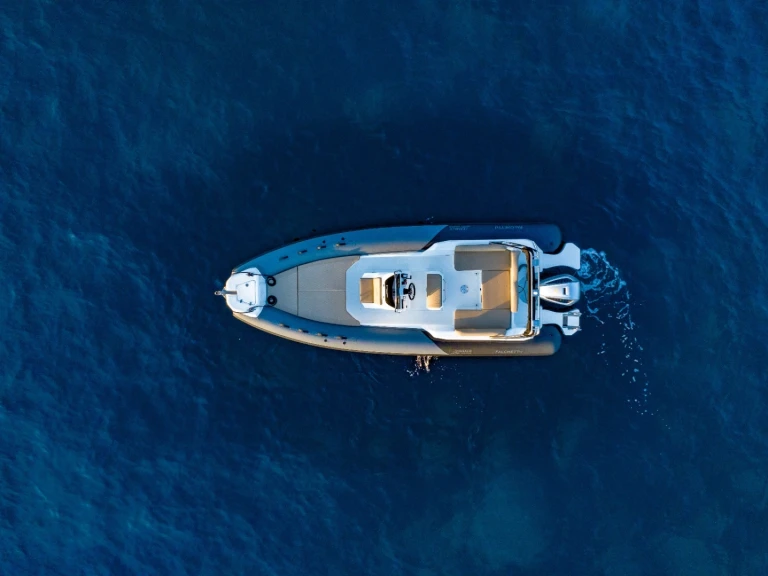 Motorboat rental in Porto Pollo - Quicksilver Quicksilver 555 Activ Open