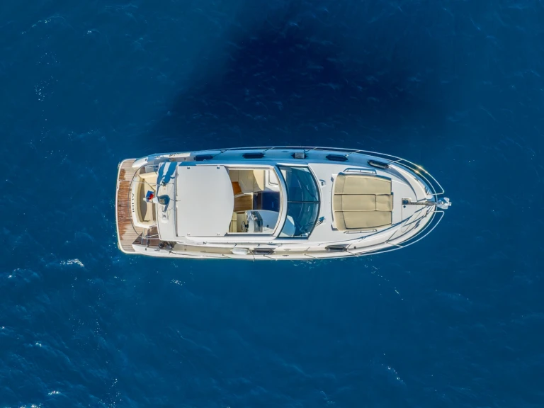 Bareboat Rental Motorboat Jeanneau with a boat licence