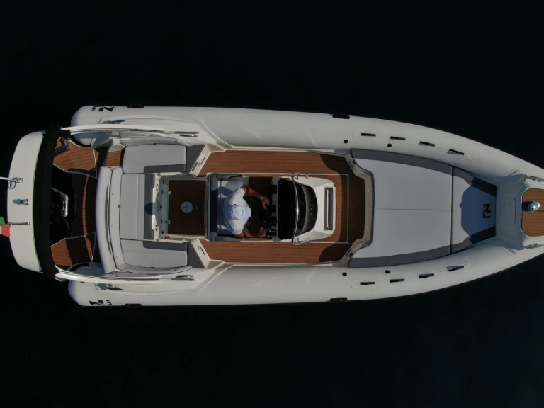 Boat rental Nuova Jolly Prince 24 in Sète on Samboat