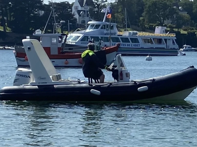 Yacht charter Bénodet cheap V 620 Sport