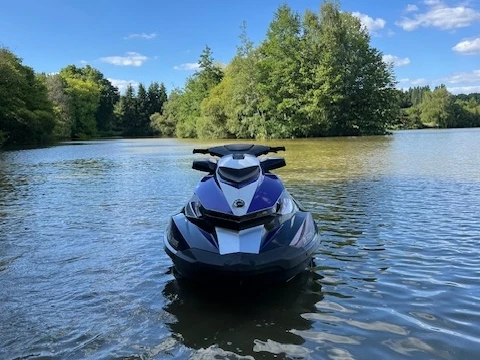 Rent a Sea-Doo GTI 130 Bénodet