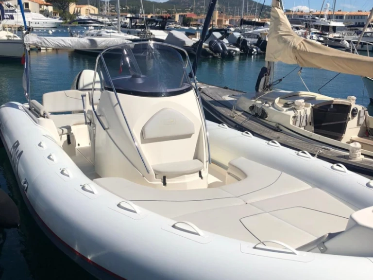 RIB for rent Port Grimaud at the best price