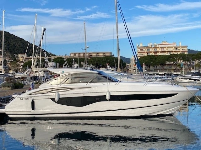 Quicksilver Quicksilver 555 Activ Open charter bareboat or captained in  Port Grimaud