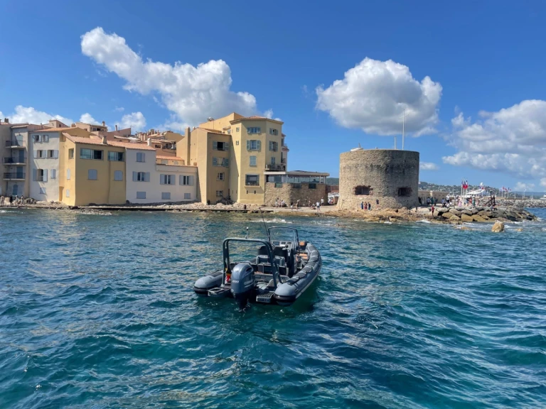 Rent a Highfield HIGHFIELD 700 Port Grimaud