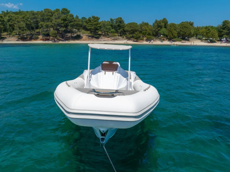 RIB rental in Bandol - U FANALE LIBECCIU 1000