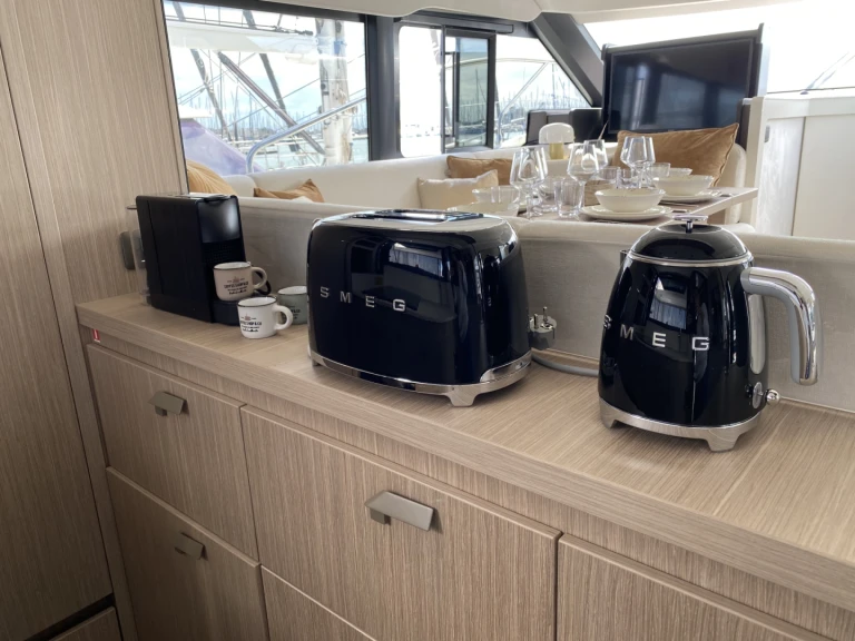 Rent a Quicksilver Activ 605 Open Port Grimaud