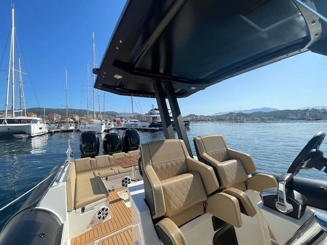 Bareboat Rental RIB Northstar with a boat licence