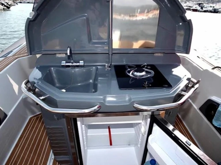 Rent a Salpa SALPA 33 SOLEIL Ajaccio