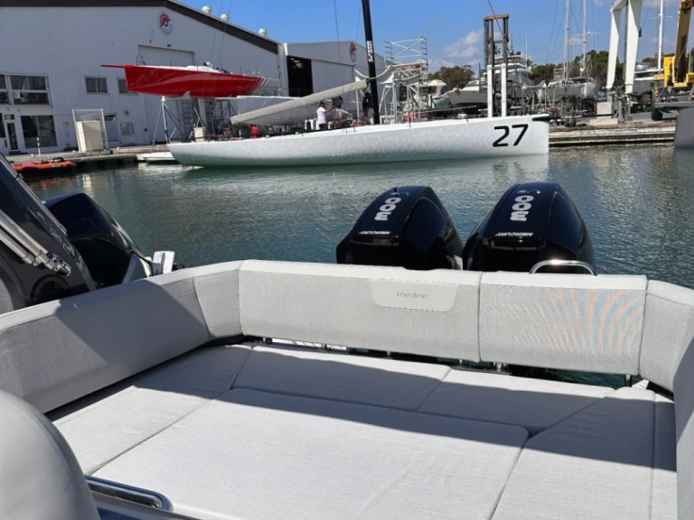 Yacht charter Cogolin cheap Medline 9