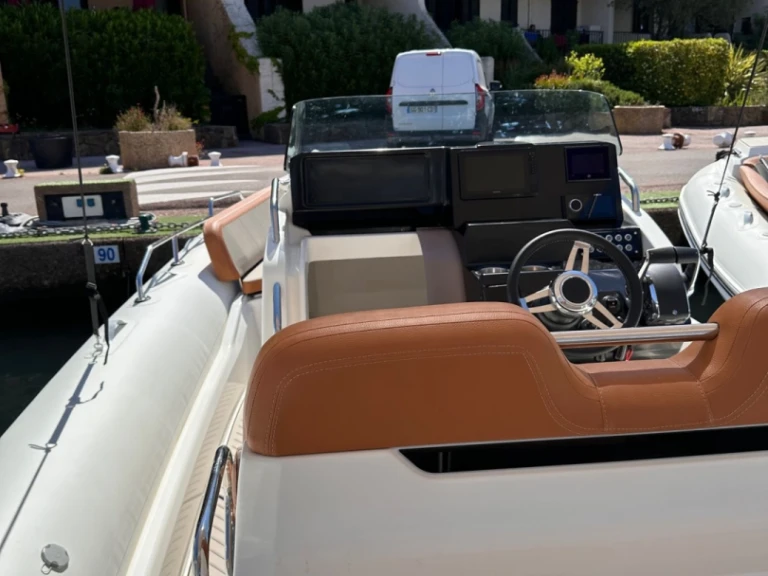 RIB rental with or without captain Zodiac Cogolin