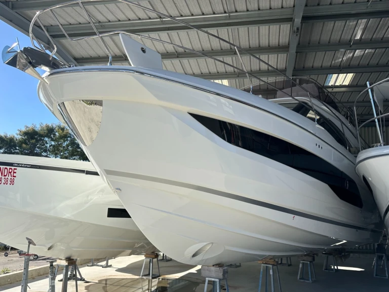 Yacht charter Ajaccio cheap Prestige 420 Fly