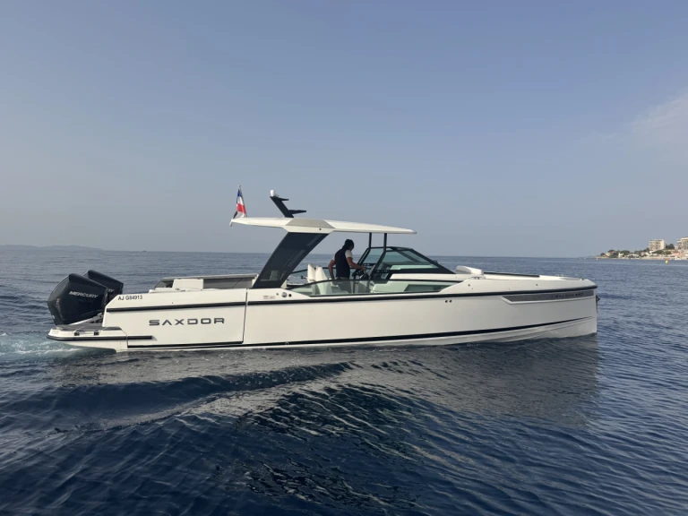 Boat rental Saxdor 320 in Ajaccio on Samboat