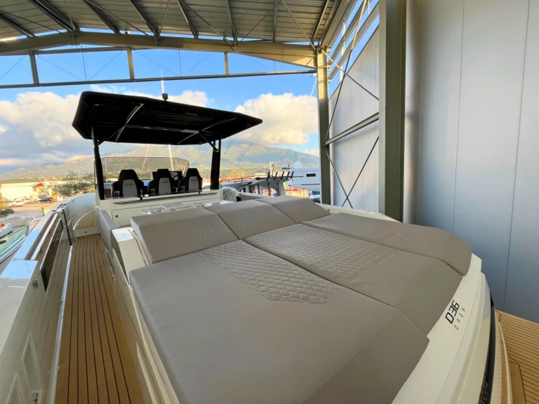 Boat rental DE ANTONIO Yachts DE ANTONIO D36 OPEN in Ajaccio on Samboat