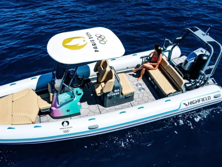 Bareboat Rental RIB Highfield with a boat licence