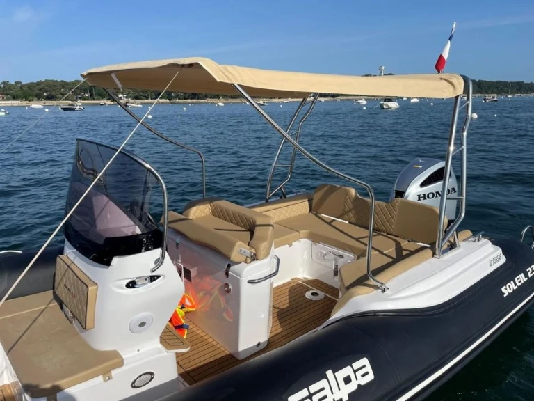 Bareboat Rental RIB Salpa with a boat licence