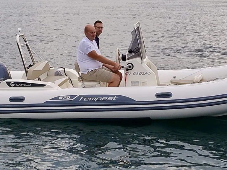 RIB rental with or without captain Capelli Combrit