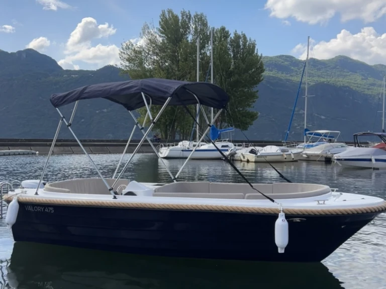 Motorboat rental with or without captain Valory Aix-les-Bains
