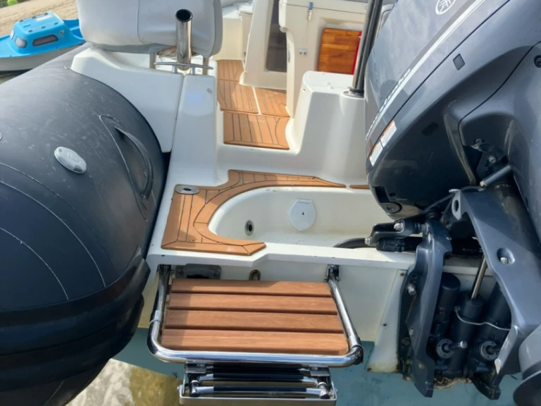 RIB rental in Arcachon - Zodiac NZ-O 760