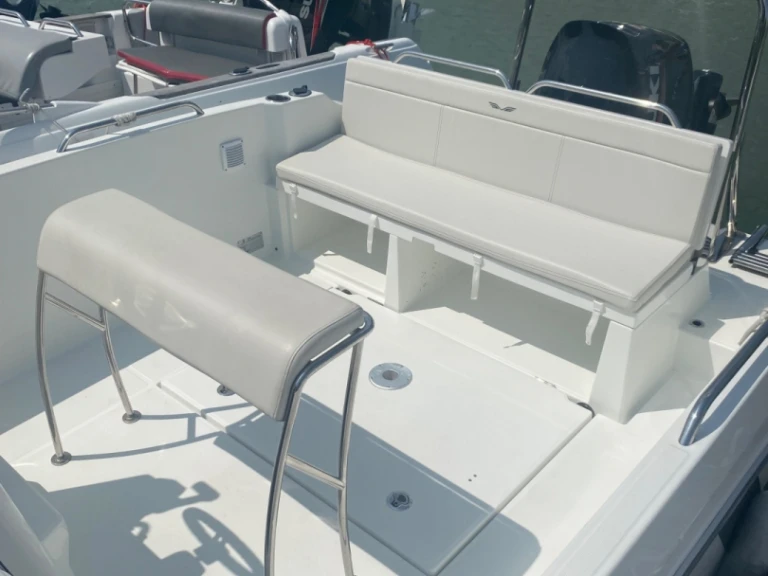 Yacht charter La Baule-Escoublac cheap Flyer 7 SPACEdeck