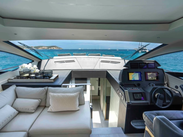 Pershing PERSHING 70 in Saint-Tropez on SamBoat