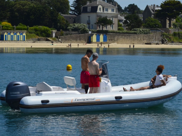 Yacht charter Arradon cheap Tempest 625 Easy