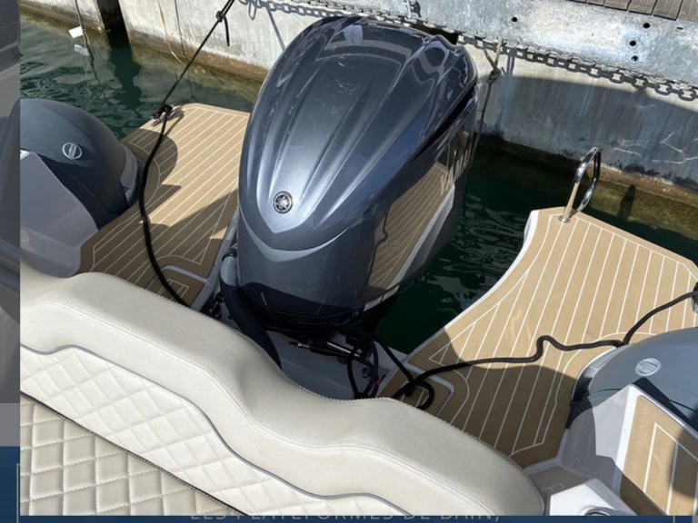 Bareboat Rental Motorboat Salpa with a boat licence