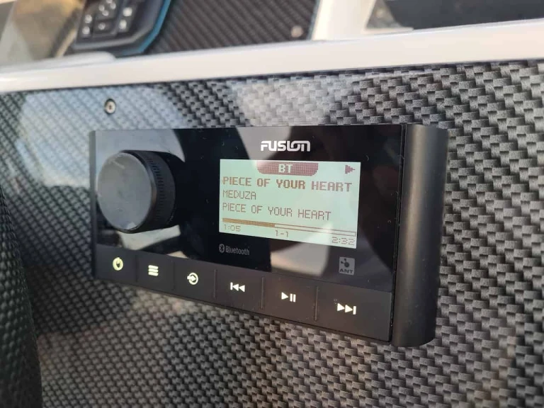 Motorboat rental with or without captain Marinello Porto Cesareo