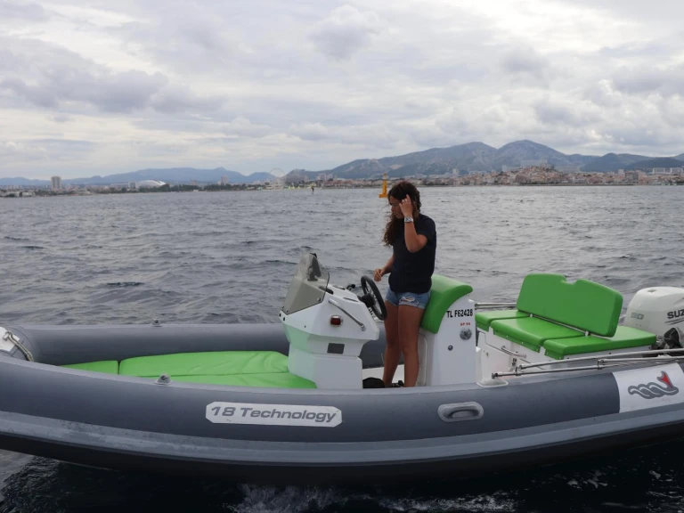 RIB rental with or without captain Motonautica-Vesuviana Marseille
