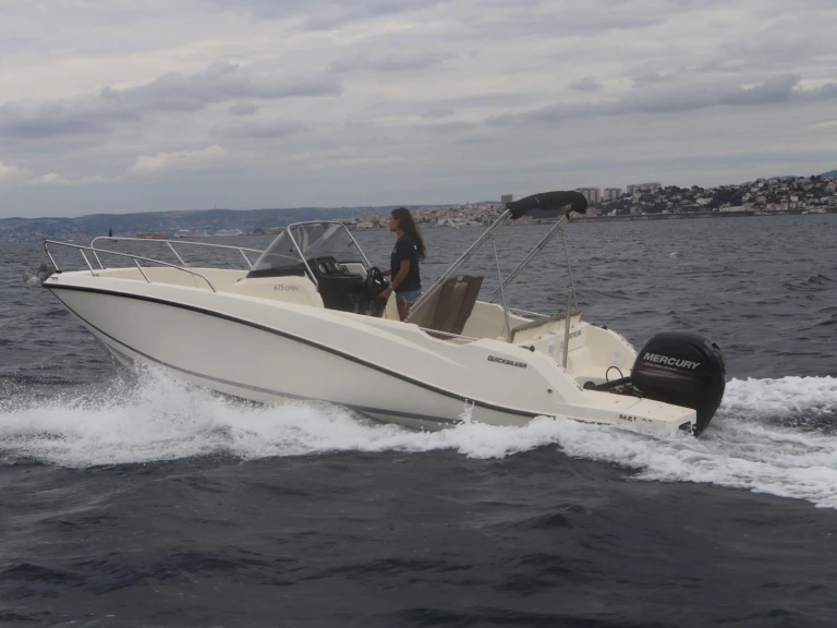 Quicksilver Activ 675 Open charter bareboat or captained in  Marseille