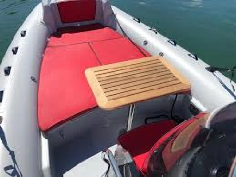 RIB rental with or without captain Prua al vento Marseille