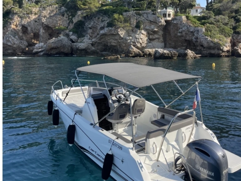 Yacht charter Antibes cheap Cap Camarat 6.5 CC Serie 3