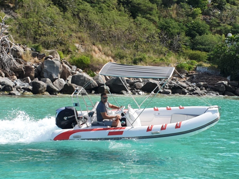Bareboat Rental Motorboat Semi-Rigide with a boat licence