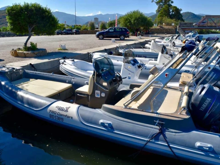 Motonautica-Vesuviana MV 780 Comfort in Saint-Florent on SamBoat