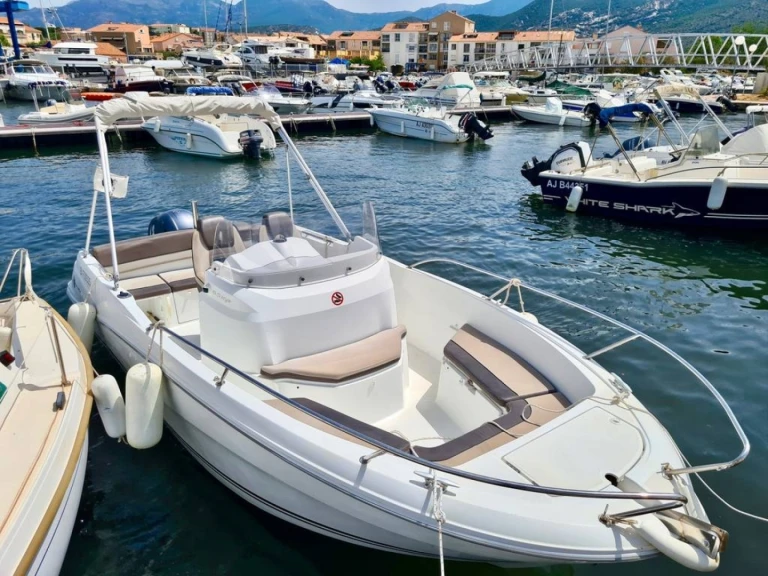 Boat rental Jeanneau Cap Camarat 6.5 Style in Saint-Florent on Samboat